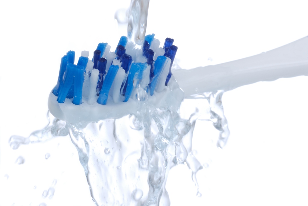 Higiene Bucal Lavar a escova de dentes